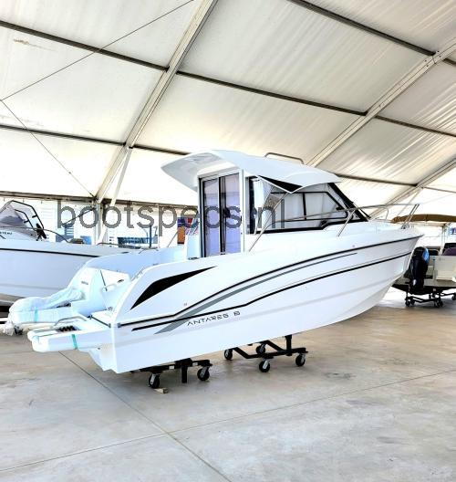 Beneteau Antares 6 beoordelingen en specificaties